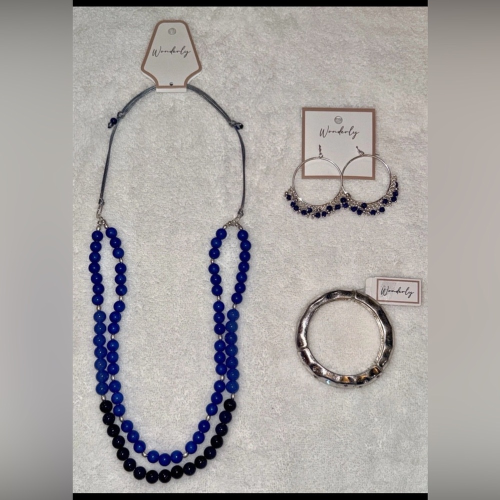 NWT Women’s Wonderly Set w/Necklace, Earrings, & Bracelet-See Des. For Details